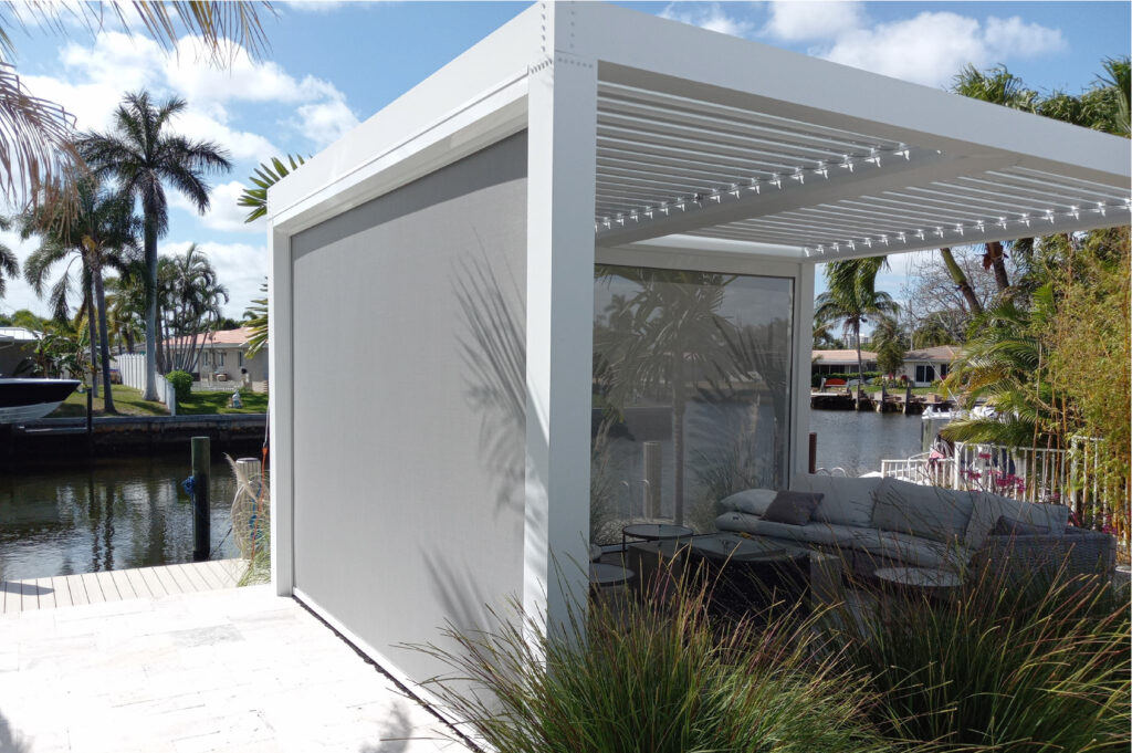 Retractable Screen Pergola