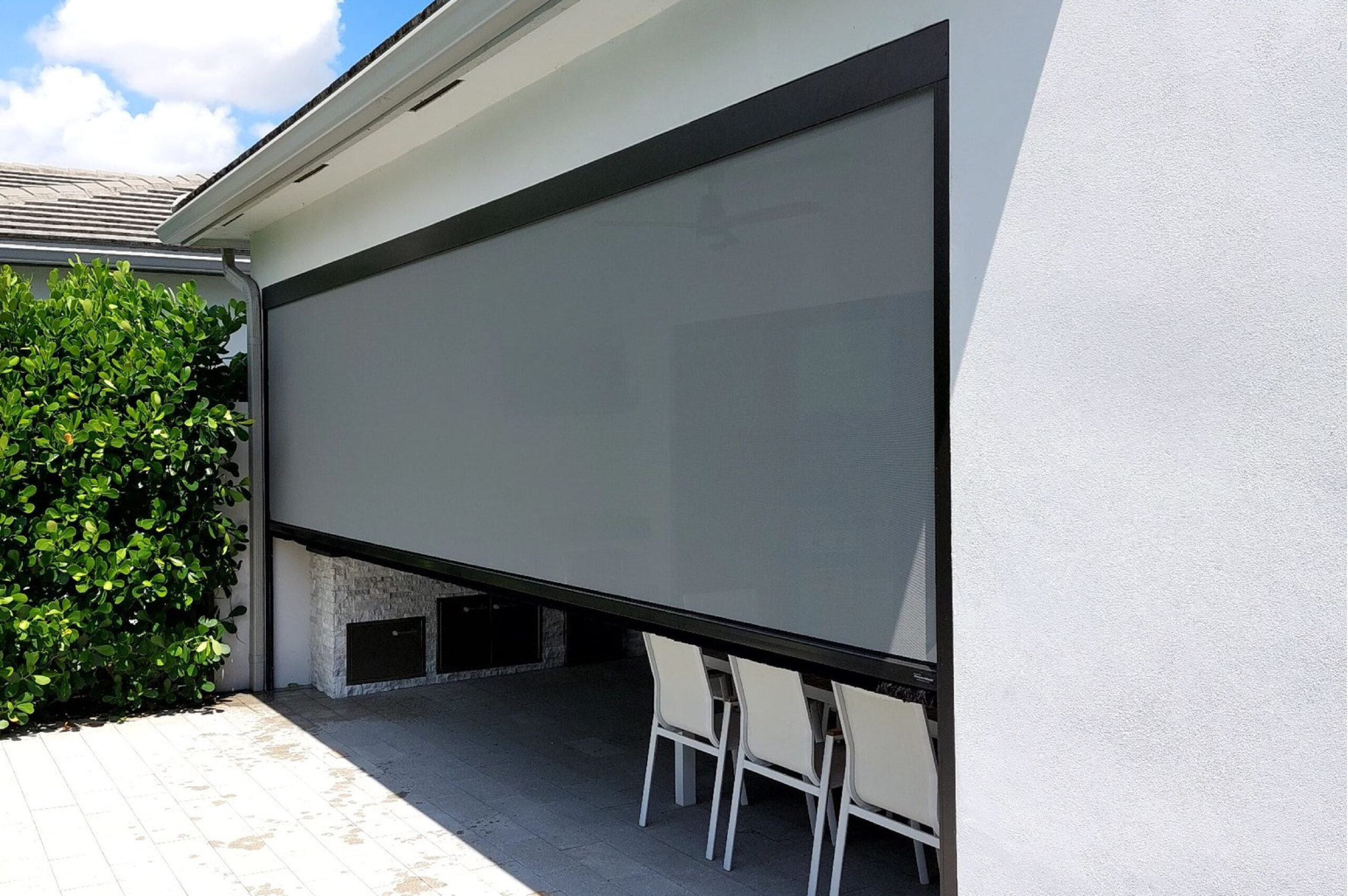 Retractable Screen in garage